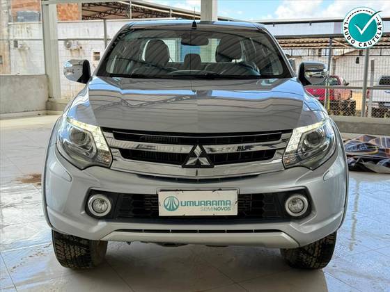 MITSUBISHI L200 TRITON 2.4 16V TURBO DIESEL SPORT HPE-S CD 4P 4X4 AUTOMÁTICO